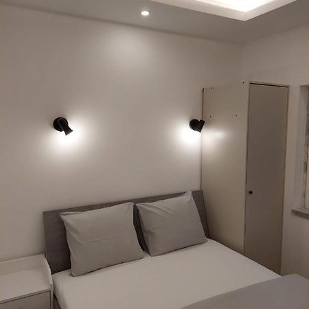 Lisbon South Bay Rooms Almada Bagian luar foto