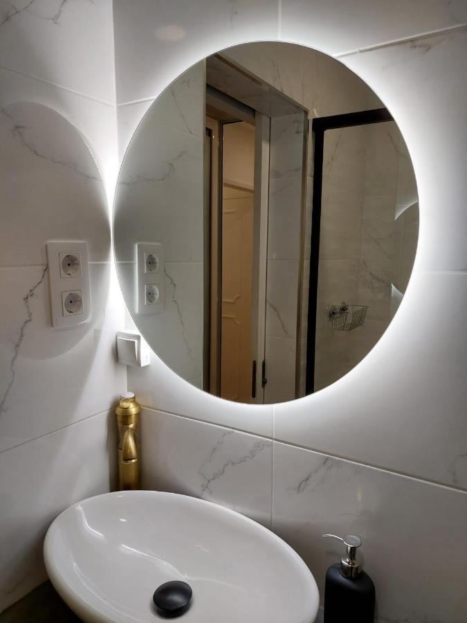 Lisbon South Bay Rooms Almada Bagian luar foto