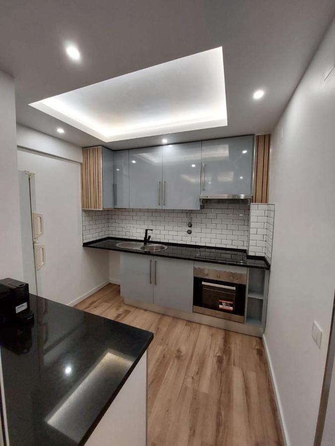 Lisbon South Bay Rooms Almada Bagian luar foto