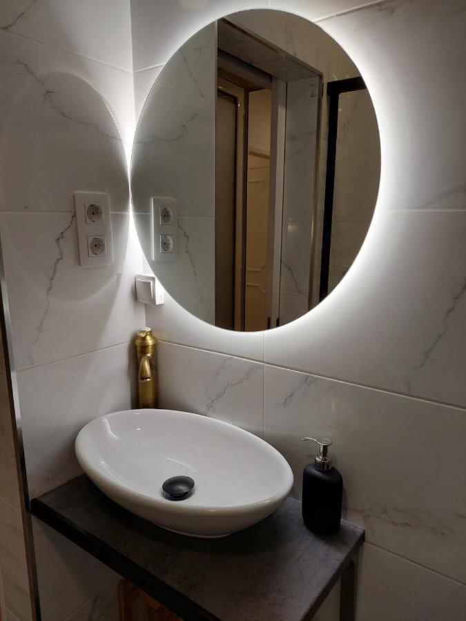 Lisbon South Bay Rooms Almada Bagian luar foto