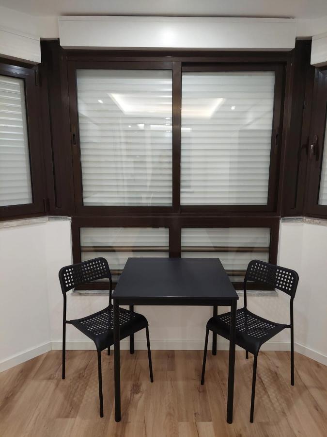 Lisbon South Bay Rooms Almada Bagian luar foto